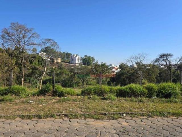Terreno para venda em Centro, Oliveira