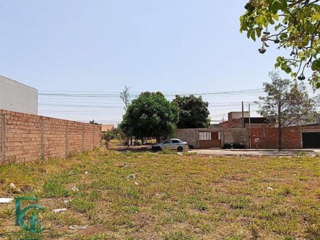 Terreno para venda em Centro, Abadia de Goiás
