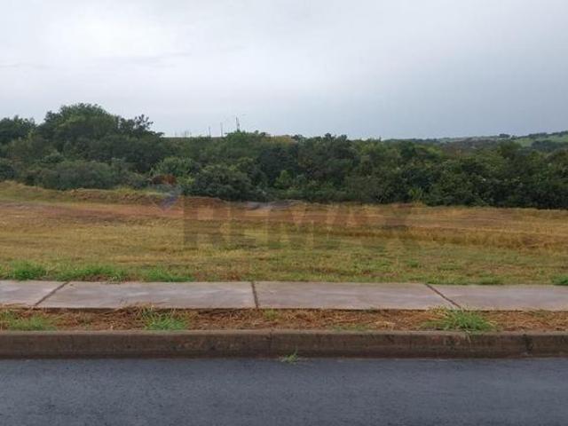 Terreno para venda em Centro de 1528.00m² com 5 Garagens