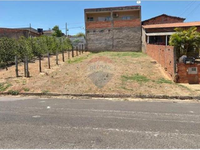 Terreno para venda em Centro de 180.00m²