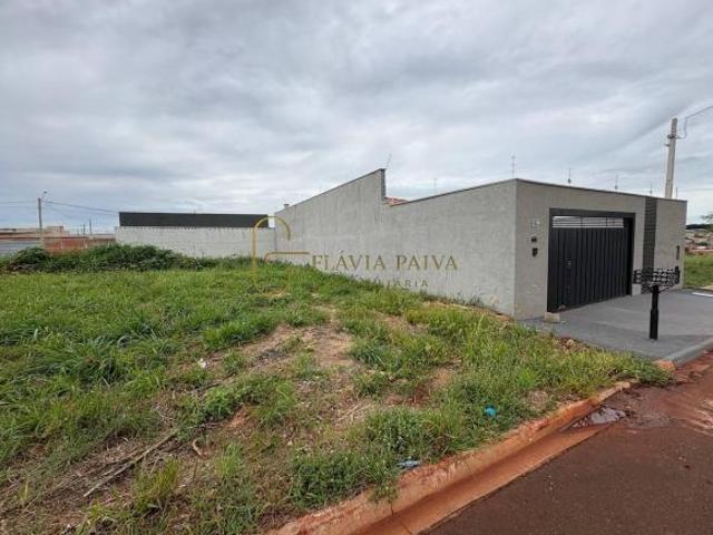 Terreno para venda em Centro de 200.00m²