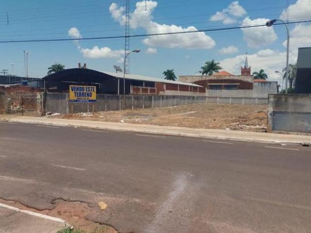 Terreno para venda em Centro de 710.00m²