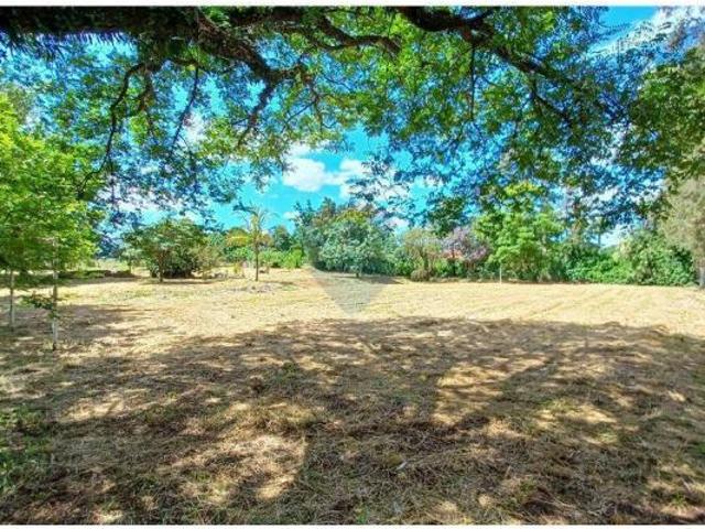 Terreno para venda em Chácaras Central de 5025.00m² com 10 Garagens