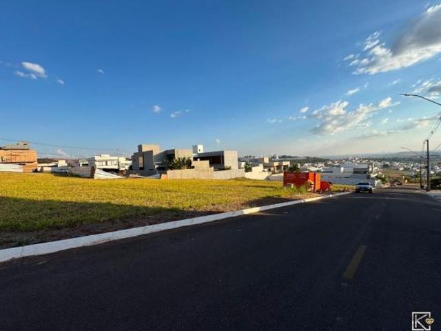 Terreno para venda em Alto dos Caiçaras, Patos de Minas