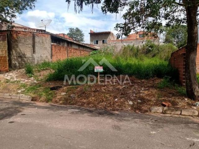 Terreno para Venda em Bofete, Jardim Siriemas