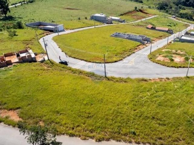 Terreno para venda em Guaraiuva de 379.93m² com 1 Garagem