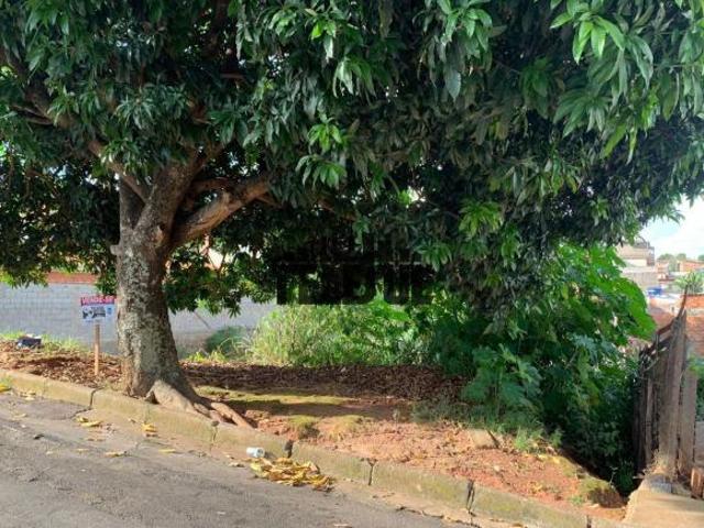 Terreno para venda em Jardim Áurea, Varginha
