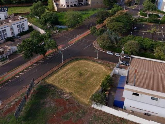 Terreno para venda em Jardim Califórnia de 716.00m²