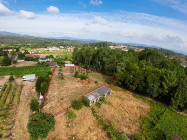Terreno para venda, em Mazedo e Cortes, Monção com aproximadamente 2550 m2