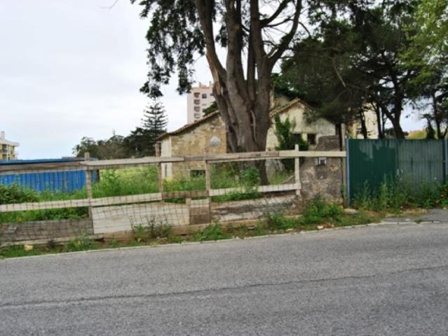 Terreno para Venda em Mem Martins Sintra