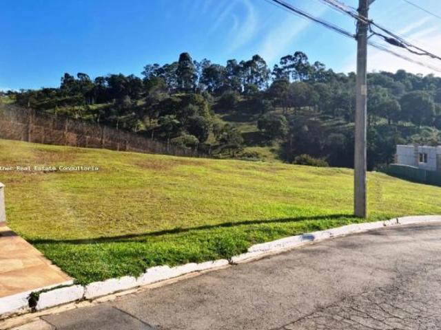 Terreno para Venda em Santana de Parnaíba, Alphaville, 1 dormitório, 1 banheiro, 1 vaga