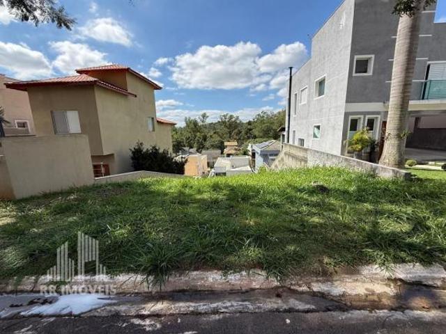Terreno para venda em Suru de 260.00m² com 4 Quartos, 2 Suites e 4 Garagens