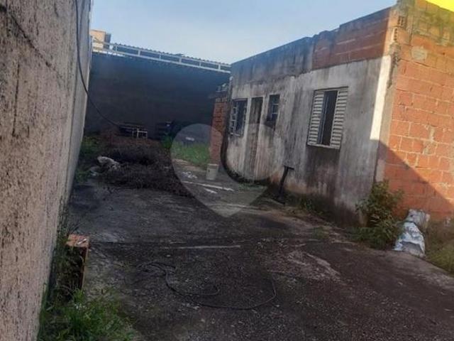 Terreno para venda em Parque Residencial Jundiaí de 237.00m²
