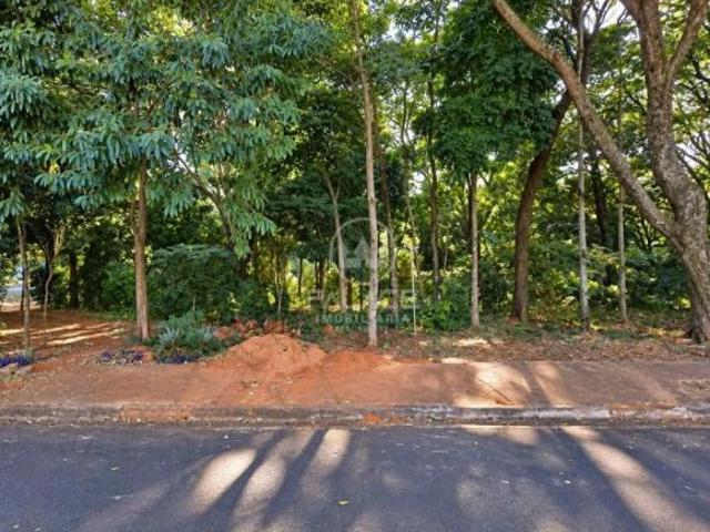 Terreno para venda em Parque Santa Cecília de 360.00m² com 1 Quarto, 1 Suite e 1 Garagem