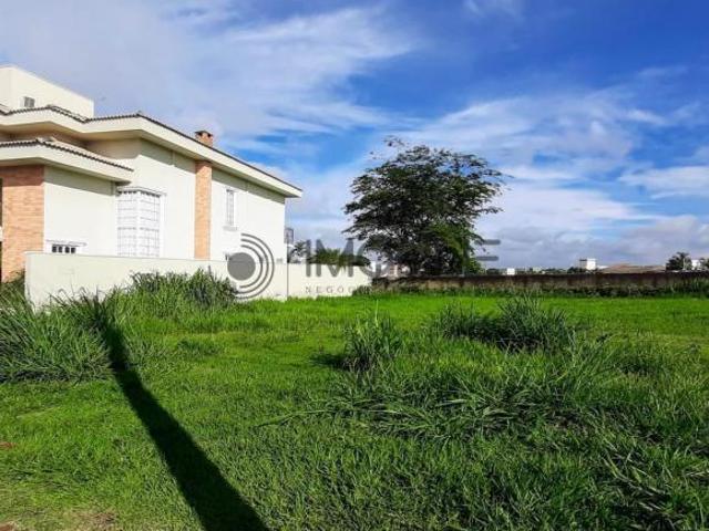 Terreno para venda em Residencial Lagos D&apos icaraí de 394.81m²