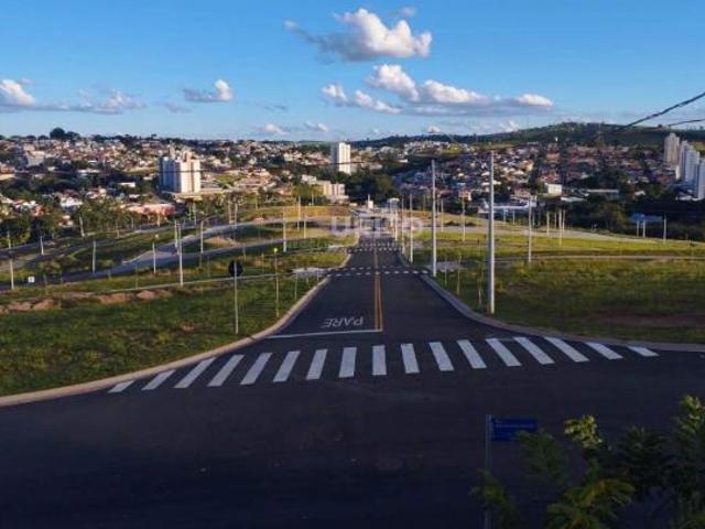 Terreno para venda em Residencial Reserva Bellano de 317.80m²