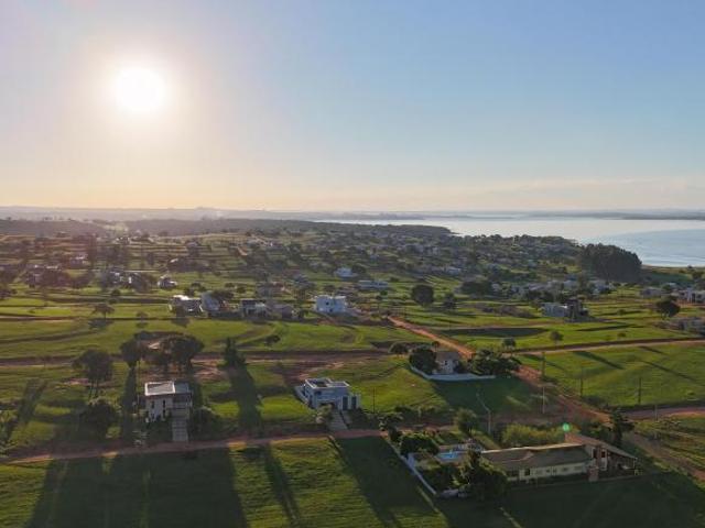 Terreno para venda em Riviera De Santa Cristina Xiii de 450.00m²