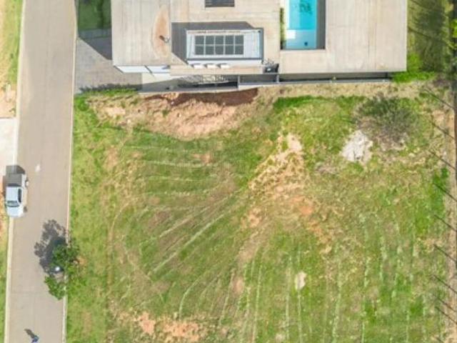 Terreno para venda em Rio Abaixo de 800.00m² com 1 Quarto, 1 Suite e 2 Garagens