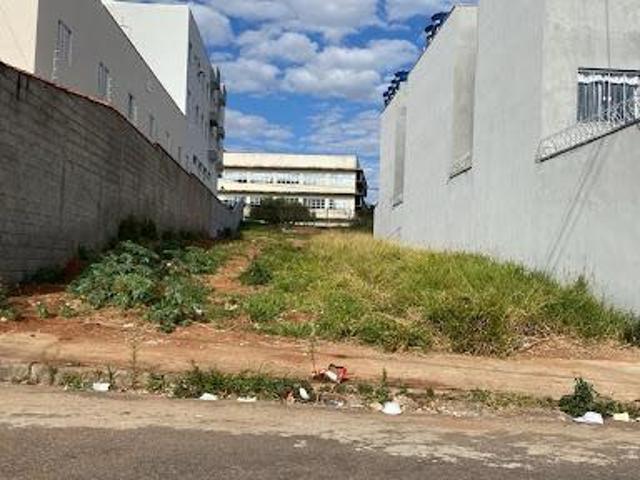 Terreno para venda em Varginha