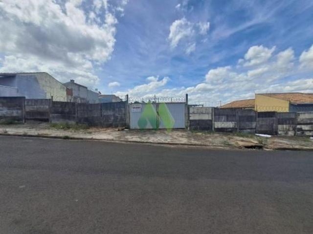 Terreno para venda em Vila Nova Botucatu de 600.00m²