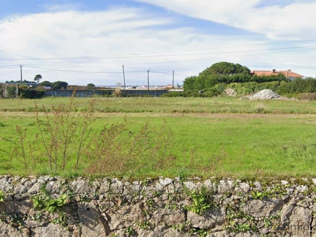 Terreno de construção para venda, localizado em Amorim