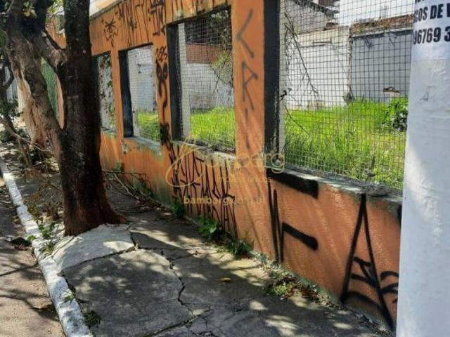 Terreno para venda na rua Alexandre Dumas, localização previlegiada