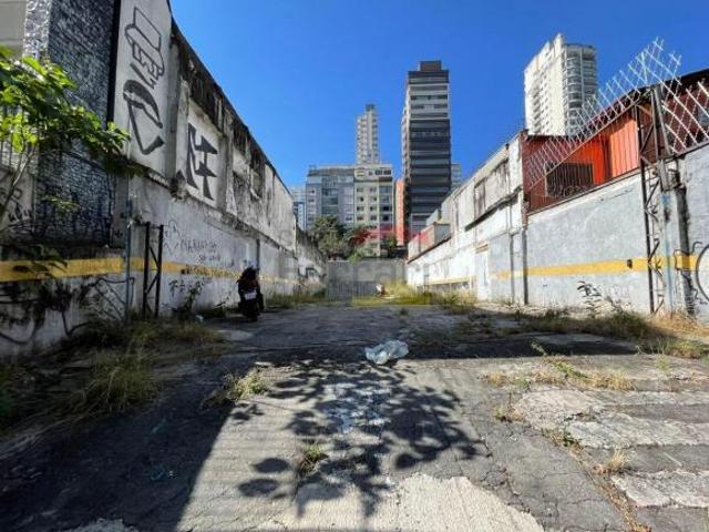 TERRENO PARA VENDA PACAEMBU