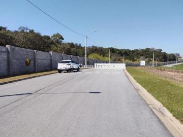 Terreno plano no Bouganville