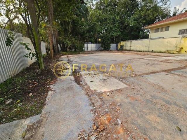 Terreno Plano no Jardim Europa com 1.052 m² ao lado Clube Harmonia São Paulo