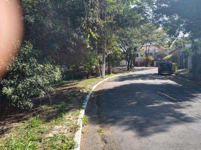 Terreno plano no Jardim Rolinópolis com 252 m²