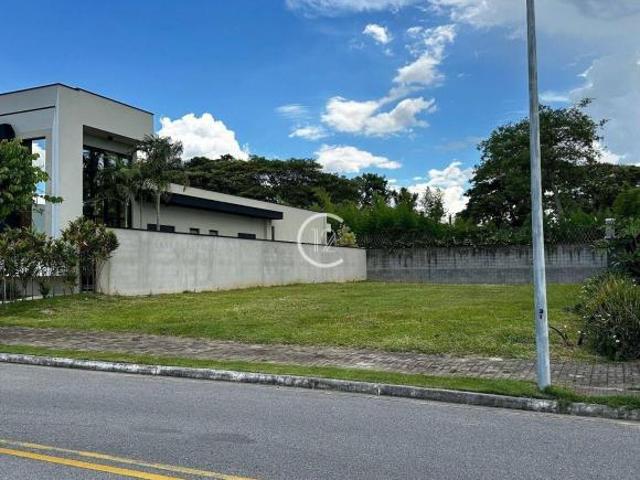 Terreno plano à venda, 450 m² por R$ 2.225.000 Jardim do Golfe São José dos Campos/SP