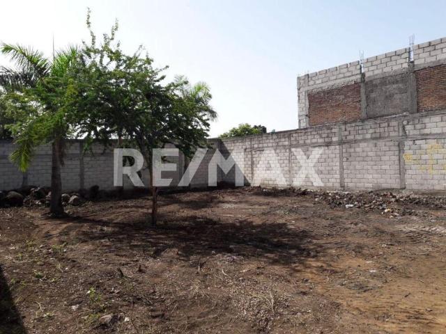 Terreno plano, Cesión de Derechos, Tetecolala, Tepoztlán, Morelos. Clave 5762