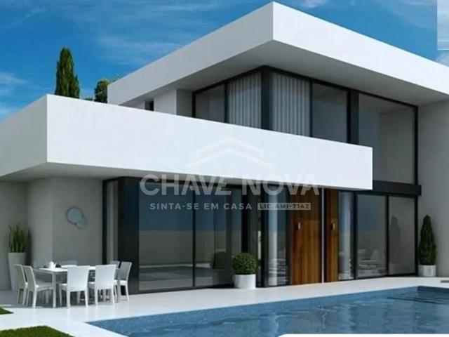 Terreno plano com 550m² em Espinho