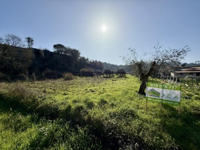 Terreno plano com 1.470m2