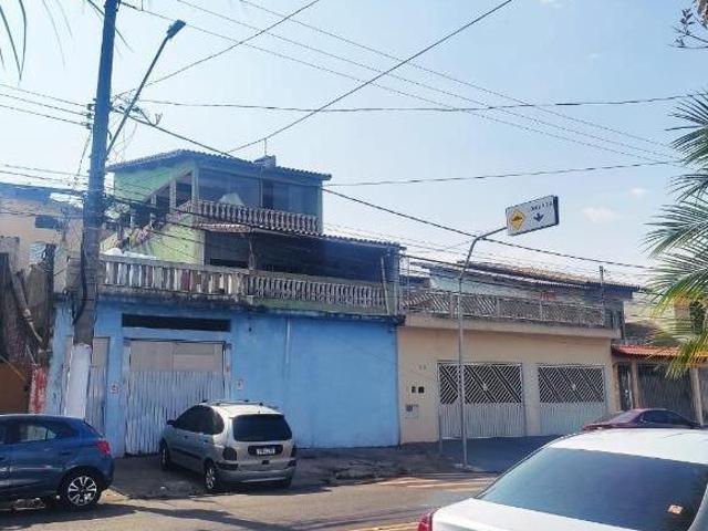 TERRENO PLANO COM 2 CASAS, 1 SALÃO COMERCIAL e TERRAÇO NO PARQUE CRUZEIRO DO SUL. RUA FREI FIDELIS M