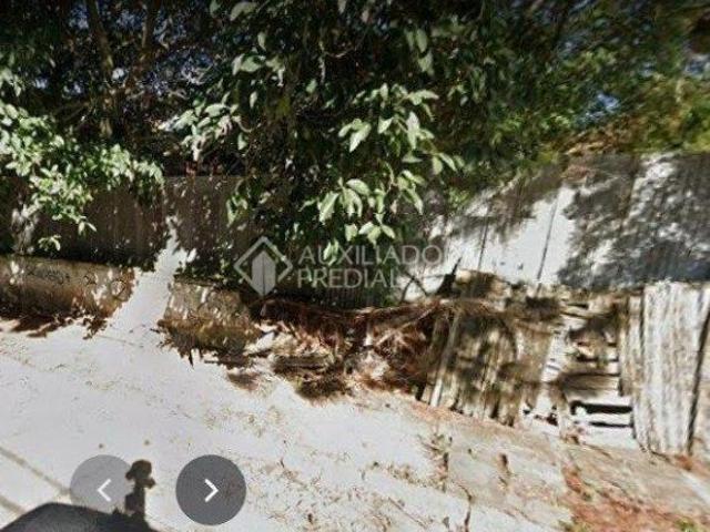 TERRENO PLANO, COM ÓTIMA ÁREA PARA CONSTRUÇÃO, PRÓXIMO A WENCESLAU ESCOBAR