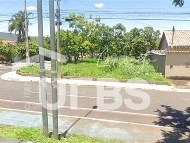 Terreno Plano de 240,00 m² na Rua F 1 – Perfeito para Construção Residencial ou Galpão