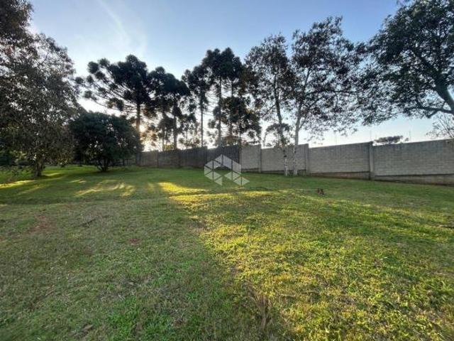 Terreno plano e amplo no condomínio Country Ville, em Santa Cruz do Sul