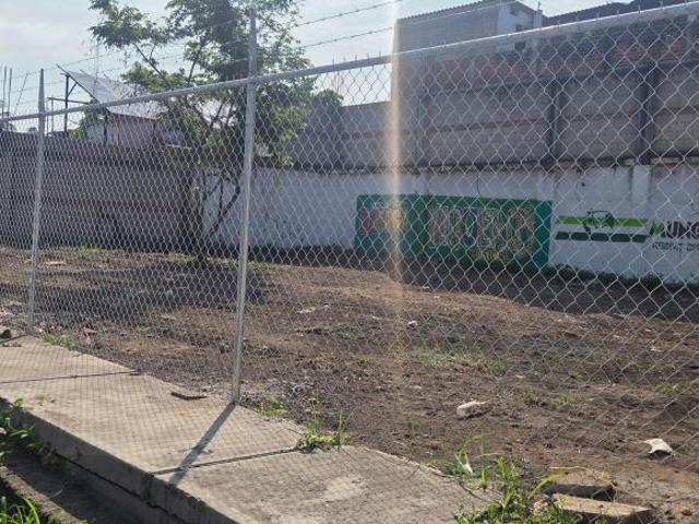 Terreno plano en esquina