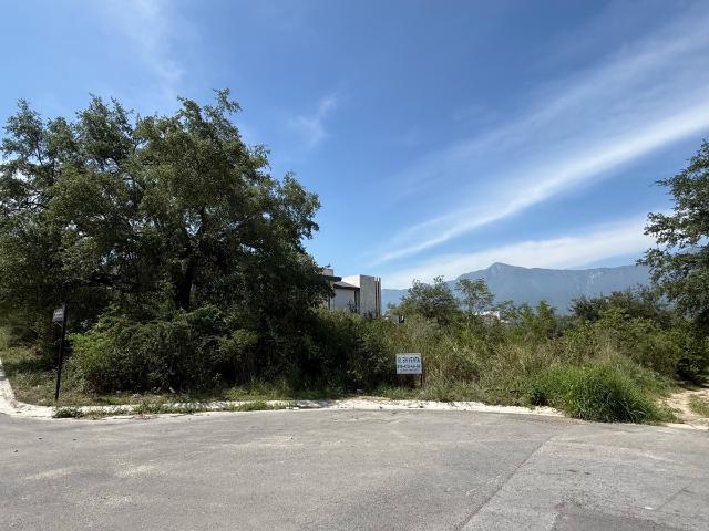 Terreno plano en venta en Hacienda las Misiones, Santiago NL
