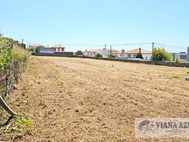 Terreno plano p/ construção com 3124 m2, Areosa, V. Castelo