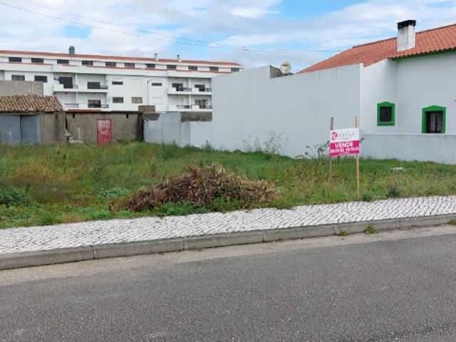 Terreno plano para construção em Vieira de Leiria