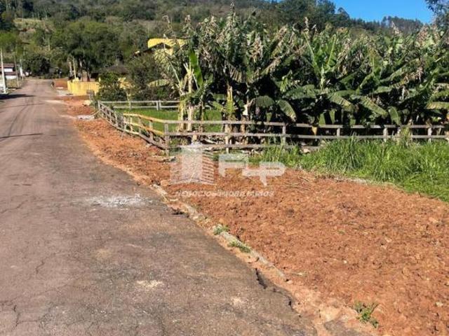 TERRENO PLANO, PRONTO PARA CONSTRUIR, NO CENTRO