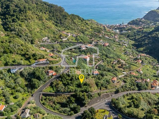 Terreno Porto da Cruz