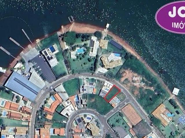 Terreno pra venda, com área de 310,15 m², com uma vista linda para represa de Furnas, no Res. Lago A
