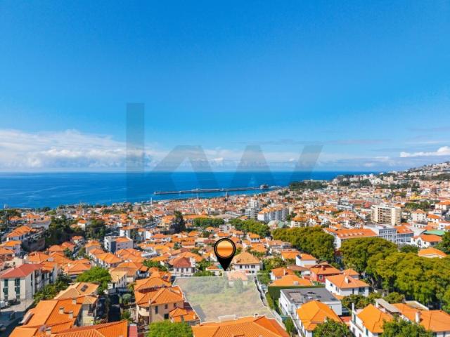 Terreno premium com projeto aprovado para 4 moradias de luxo | Funchal
