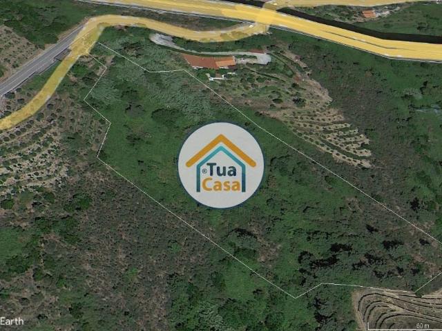 Terreno Rústico/Urbano com Casa em Ruínas – Parada de Cunhos Vila Real | 15.840 m²