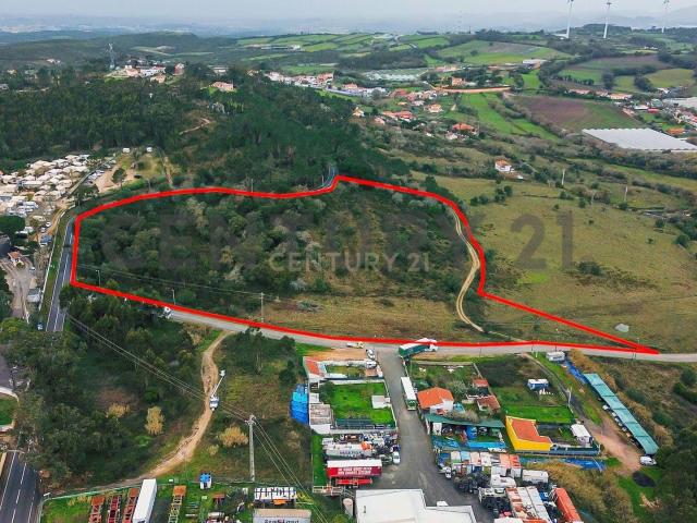 Terreno com 21.320 m² – Vale de Almornos Sintra
