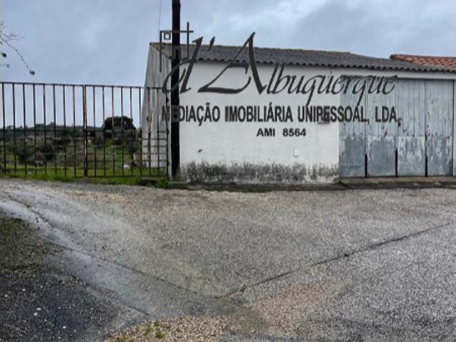 Terreno Rústico c/ Armazém