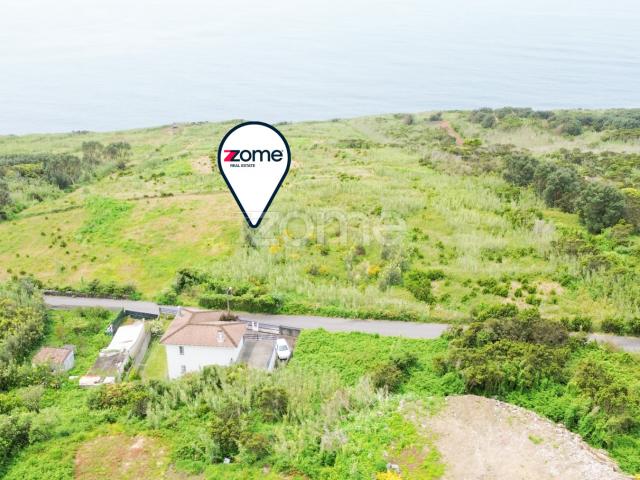Terreno rústico com área total de 20.081 m² em Capelo